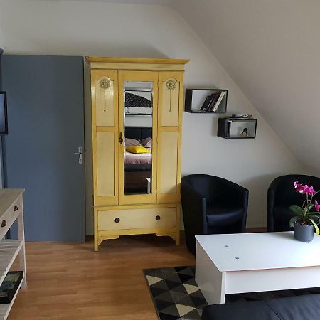 Les Locations Du Puits Bed & Breakfast Рошфор-ан-Тер Екстериор снимка